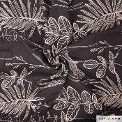 Tissu voile de coton en noir avec une broderie blanche katia-