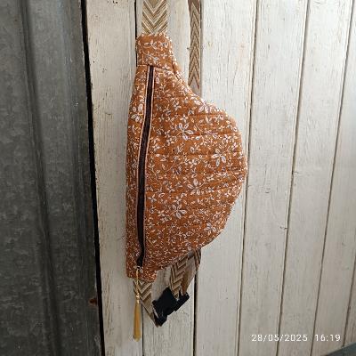 Sac Banane MAtelassée curry